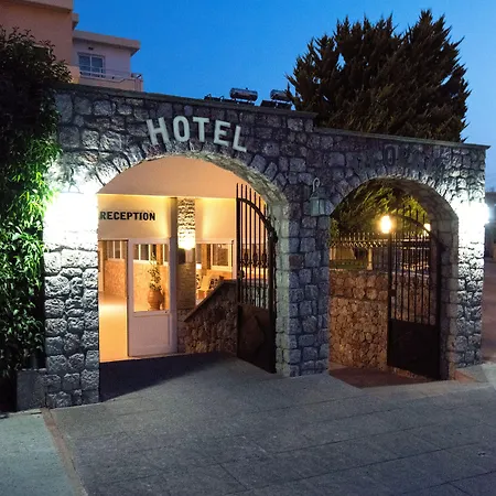 Hotel Georgia 3*
